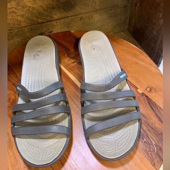 Crocs womens sandals. Inv 5223a - Picture 1 of 6